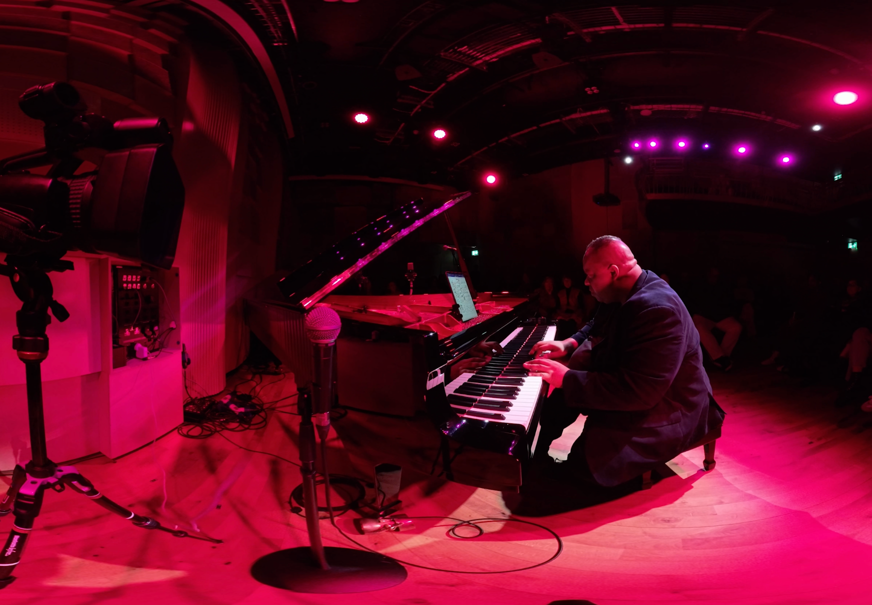 Julian Joseph 360° live concert experience